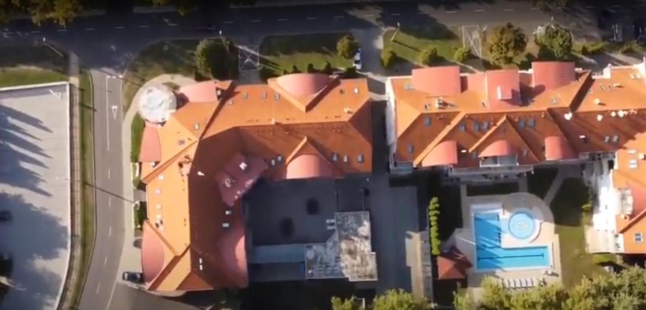 Panorama Lux Wellness Apartman Hajdúszoboszló Exterior foto
